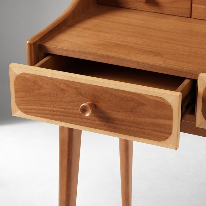 Ekhaya Chamberlain Dressing Table with Mirror