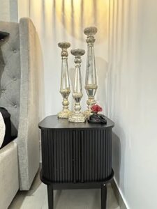 Avori Pedestals - Black