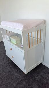 Naomi Change Table