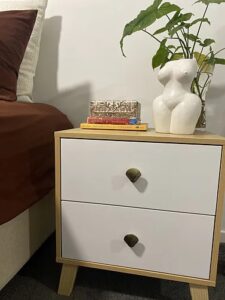 Naomi Night Stands