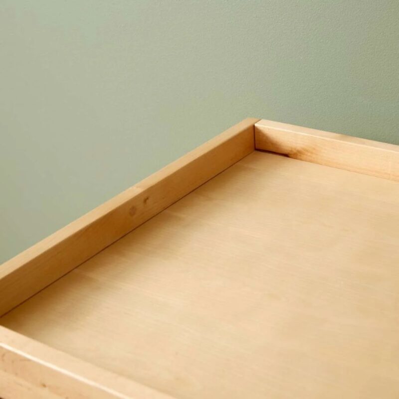 Naomi Change Table