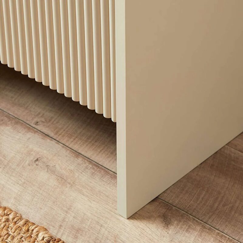 Oryn Pedestals