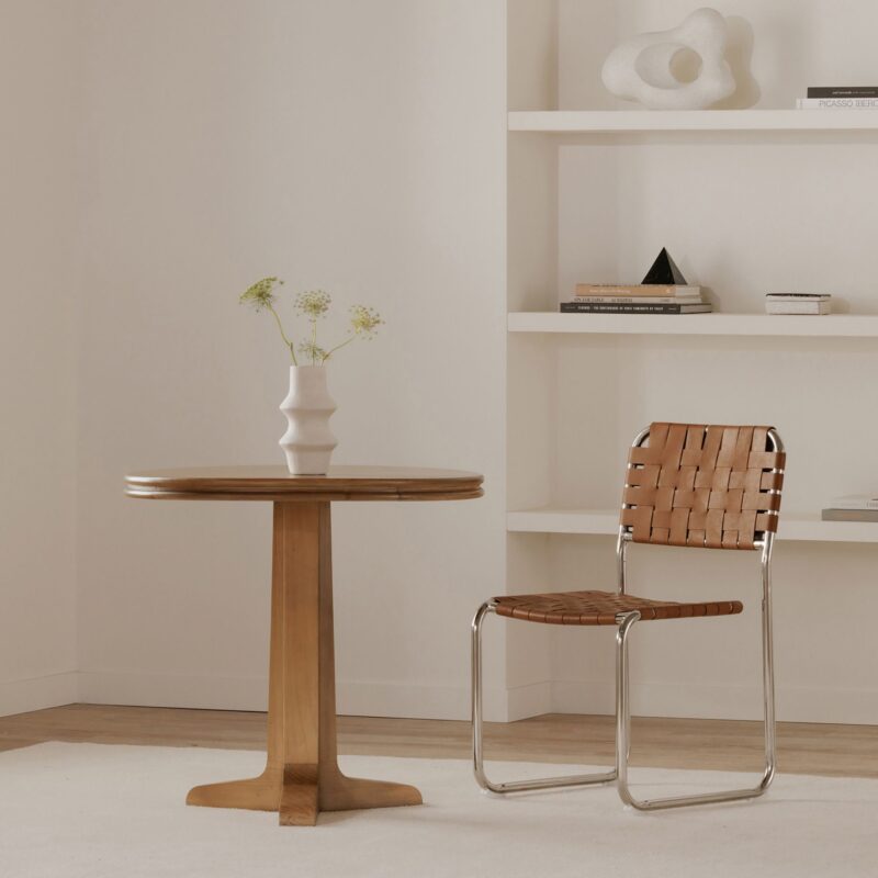 Calla Round Dining Table