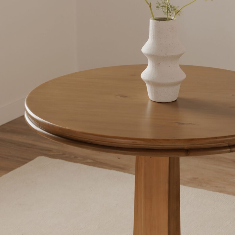 Calla Round Dining Table