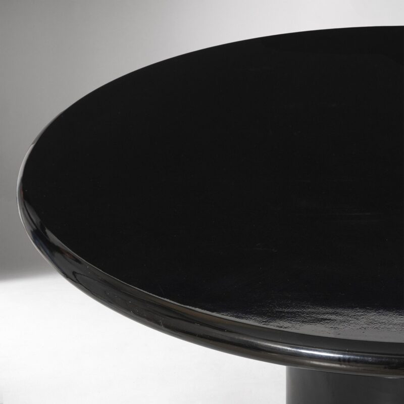 Kawachi Aluminum Round Dining Table