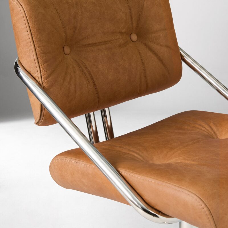 Leo Tufted Swivel Chair